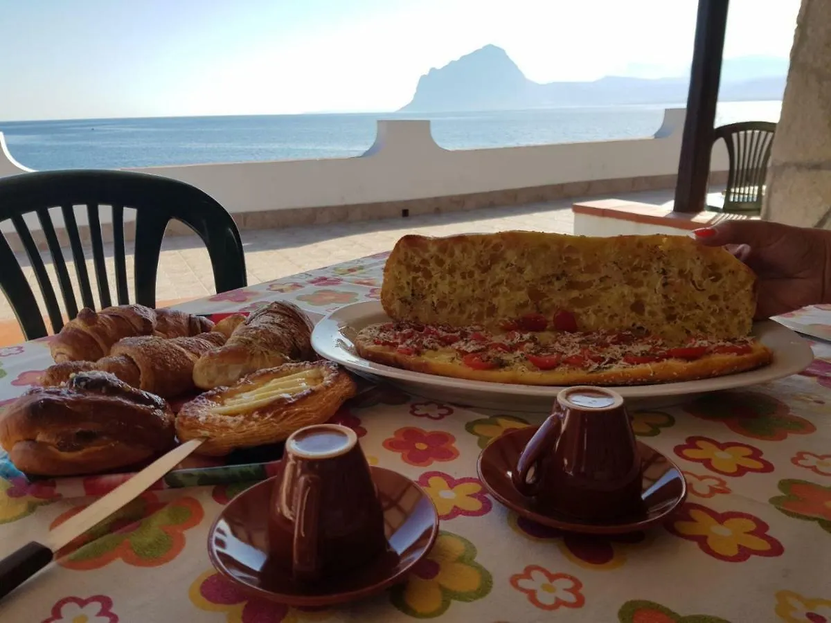 Ai Tre Scalini Da Maria Apartment Valderice